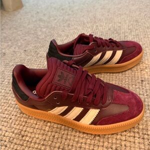 adidas Women's Low-Top Sneakers in Burgundy, White & Gum Sole